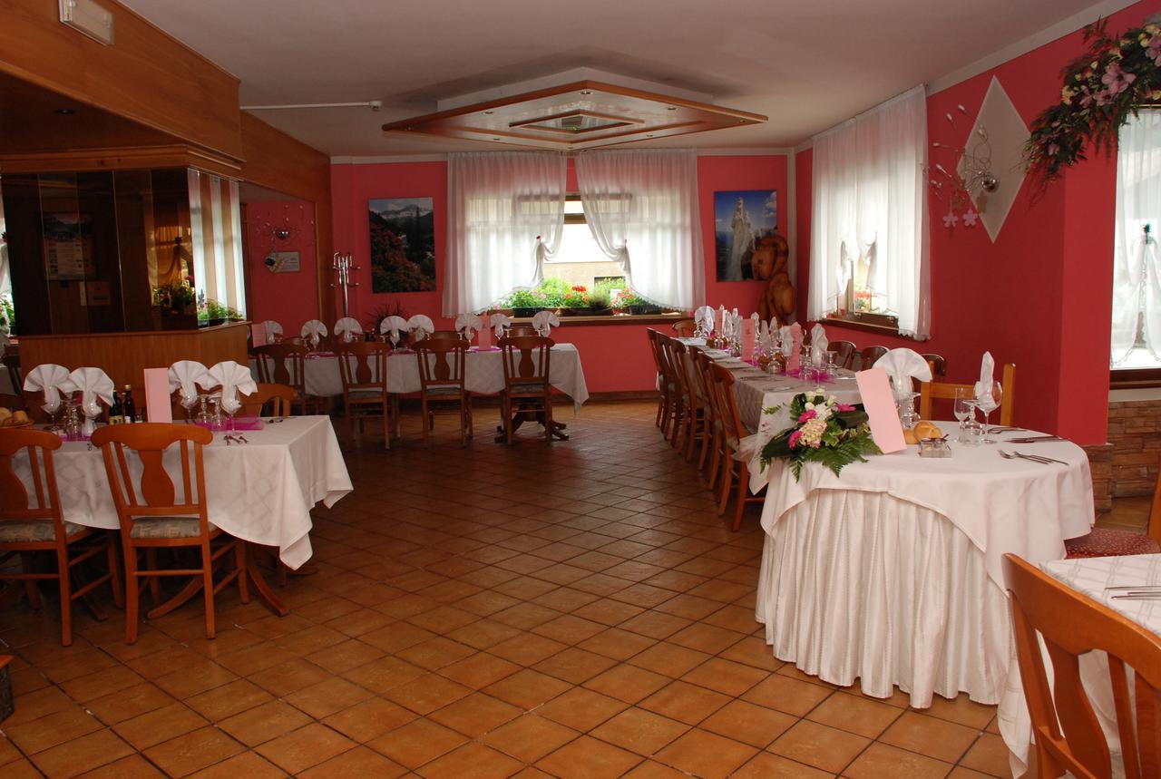 Albergo Ginevra Roncone Екстер'єр фото